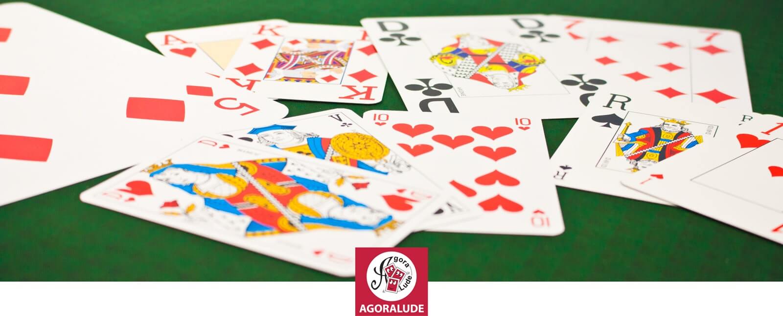 Pack Joueur de Tarot : Tapis + cartes + jetons
